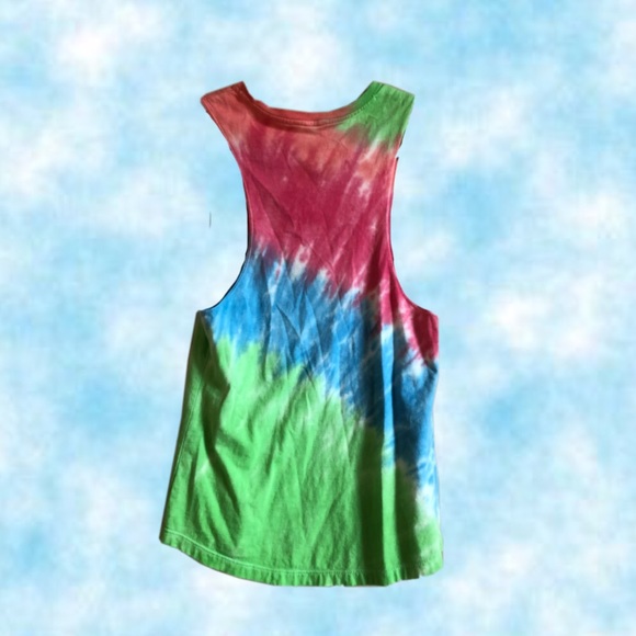 NWOT Buc-ee’s tie dye print muscle tank - Picture 2 of 2